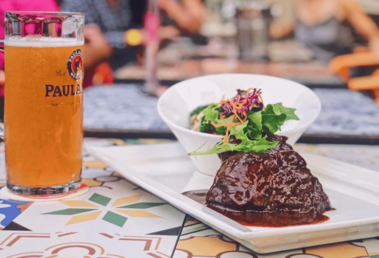 Der Biergarten — restaurant in Rochor — main photo