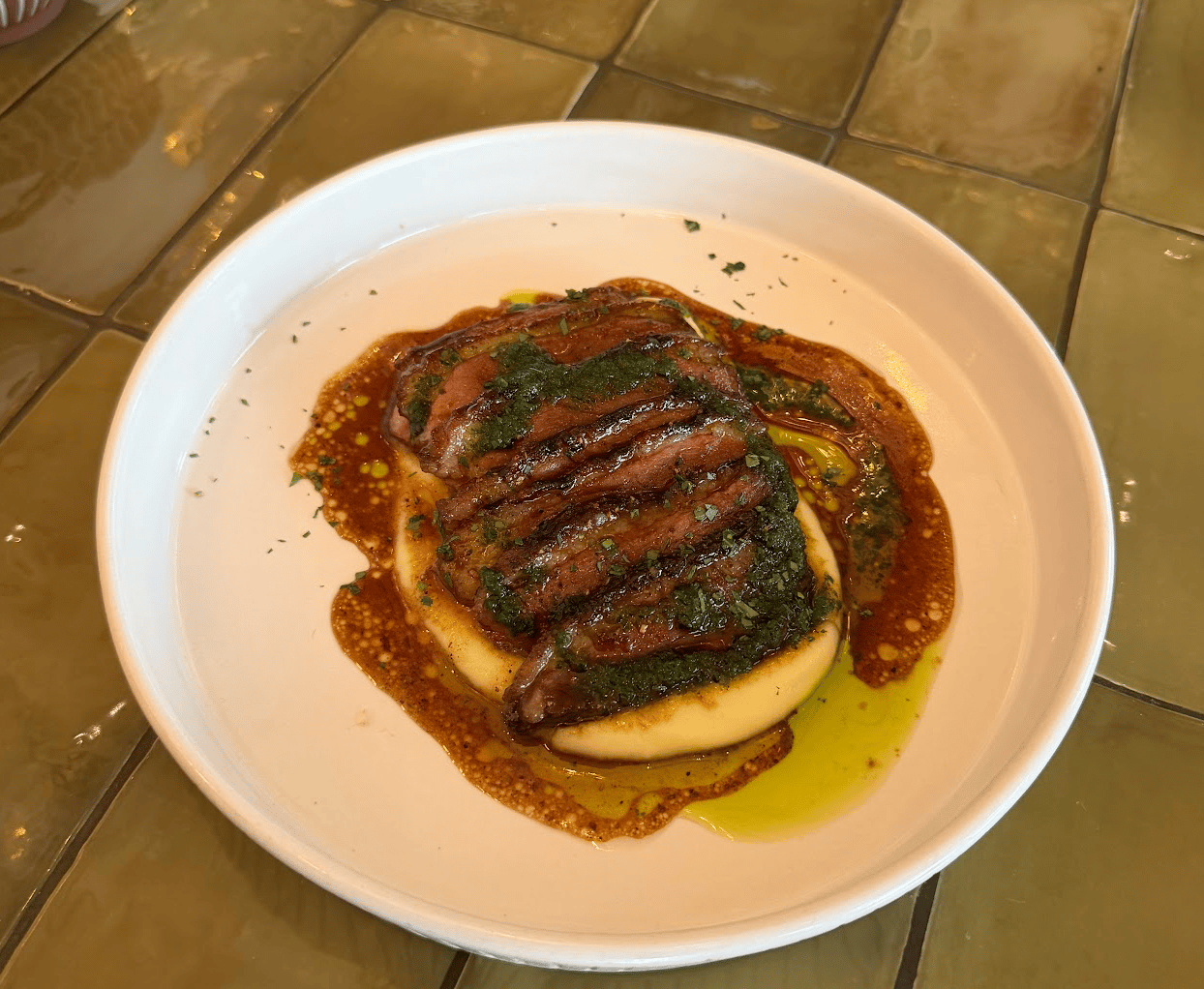 Noa Lounge restaurant in Central