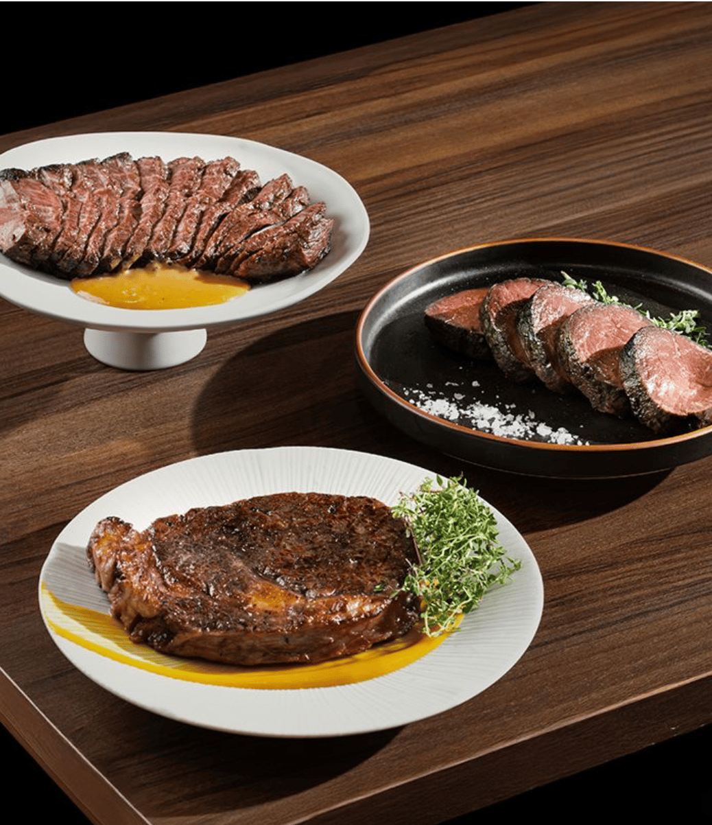 Opus Bar and Grill restaurant in Orchard