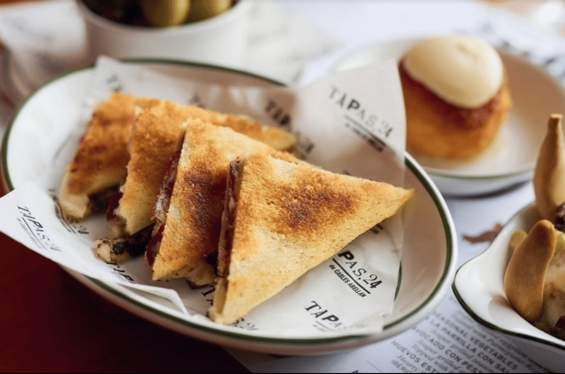 Tapas,24 restaurant in Clarke Quay