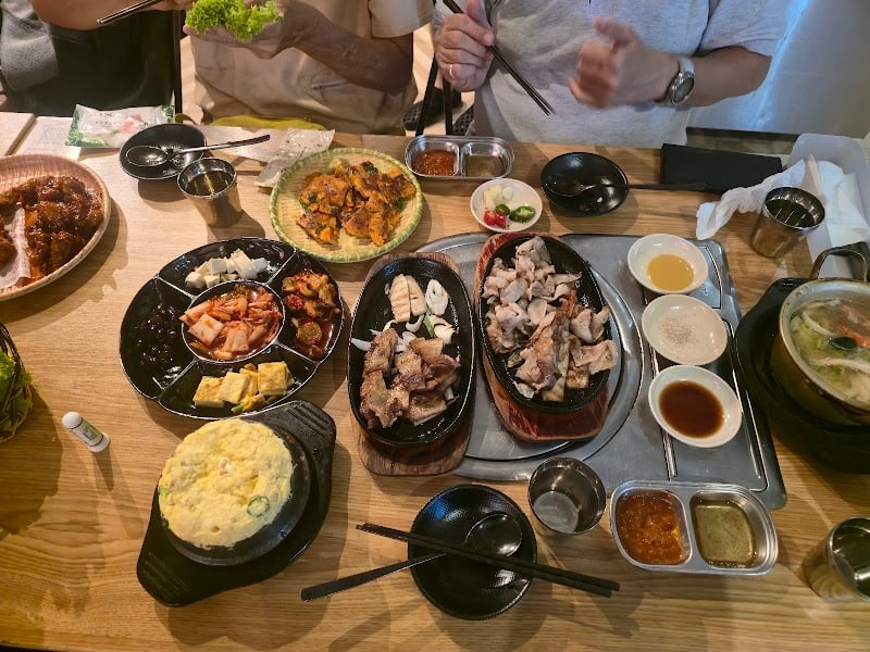 Yogiyo Korean restaurant — restaurant in Bukit Timah — main photo