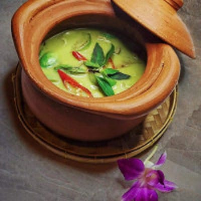 Warm Up Cafe - Mackenzie Road — Thai restaurant in Rochor