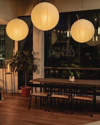 TRIFECTA Riders' Lounge — Lounge Bar restaurant in Orchard