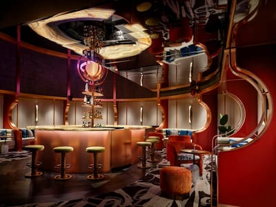 C.O.T.U Dining & Entertainment Skytower — Cocktail Bar restaurant in Downtown Core