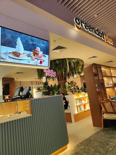 Greendot Plus — Vegetarian restaurant in Changi