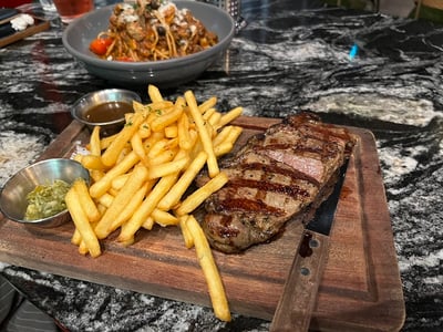 Three Blind Pigs — restaurant in Downtown Core — photo 4