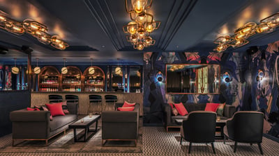 Club 5 — restaurant in Kallang — photo 4
