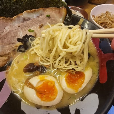 Ramen Keisuke Tonkotsu King Four Seasons — restaurant in Bugis — photo 2