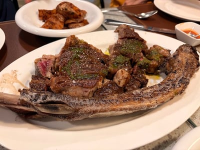 Micasa Kitchen & Bar — restaurant in Bukit Timah — photo 3