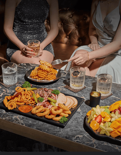 Avenue Lounge — restaurant in Downtown Core — photo 2