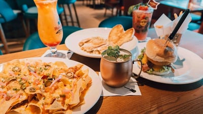 Hard Rock Cafe Changi Airport Singapore — restaurant in Changi — photo 2