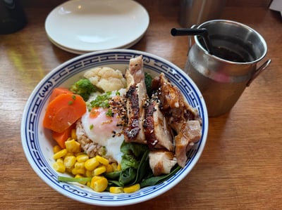 Supply & Demand - Novena — restaurant in Novena — photo 3
