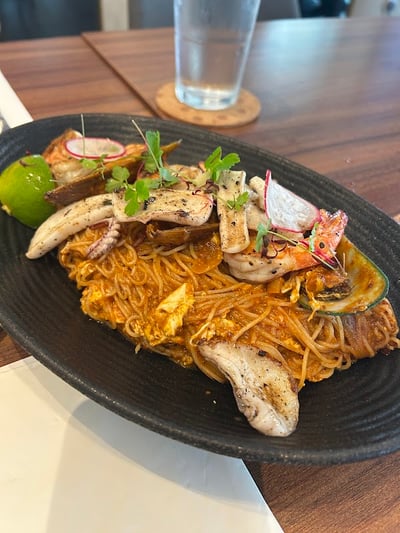 Lighthouse Bistro — restaurant in Kallang — photo 4