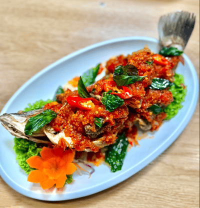 Im-Em Thai Kitchen — restaurant in Kallang — photo 3