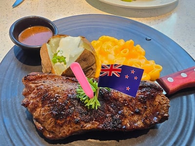 iSTEAKS @ myVillage — restaurant in Serangoon — photo 3