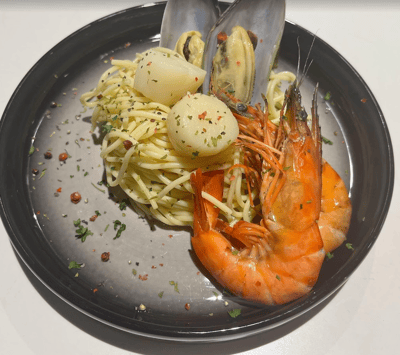 Oasis Bistro & Cafe — restaurant in Bukit Merah — photo 3