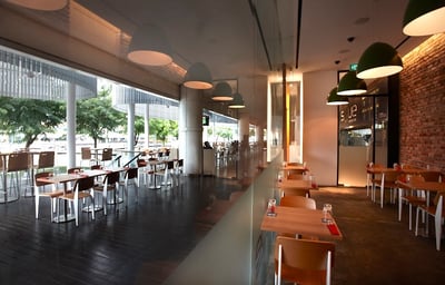 SQUE Rotisserie & Alehouse — restaurant in Clarke Quay — photo 2