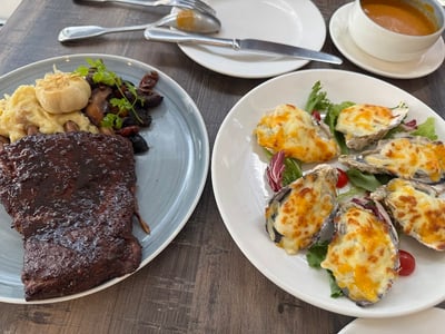 Lazy Lizard - The Promenade — restaurant in Hougang — photo 2