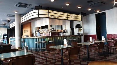 OverEasy — restaurant in Downtown Core — photo 2