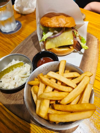 Brewerkz - Orchard Rendezvous Hotel — restaurant in Orchard — photo 4
