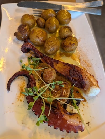 Lusitano Restaurant — restaurant in Kallang — photo 3