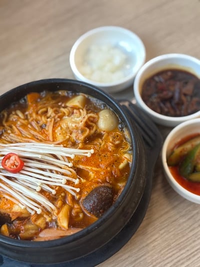 The Boneless Kitchen — restaurant in Toa Payoh — photo 2