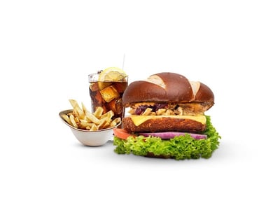 SERVUS German Burger Grill - Vivocity — restaurant in Bukit Merah — photo 3