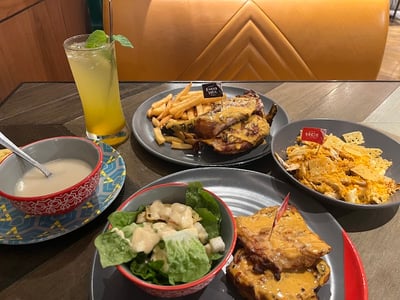 Nando's - Jurong Point — restaurant in Jurong West — photo 2