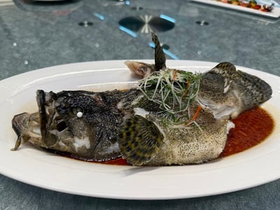 Lux Cove Seafood 富景海鲜 — restaurant in Newton — photo 3