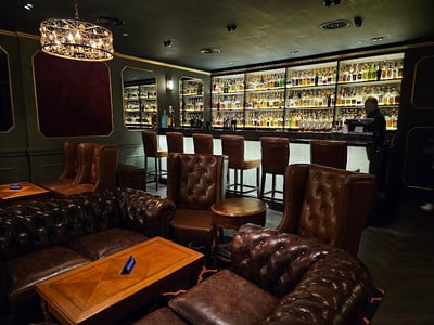 The Writing Club — restaurant in Orchard — photo 4