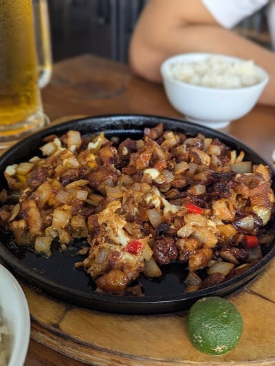 WOLAA Kitchen & Bar — restaurant in Novena — photo 3