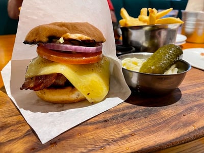 Brewerkz - Orchard Rendezvous Hotel — restaurant in Orchard — photo 3
