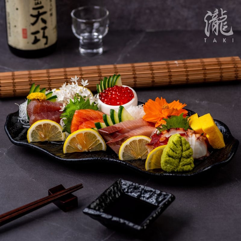 Taki Izakaya Bar — restaurant in Downtown Core — main photo