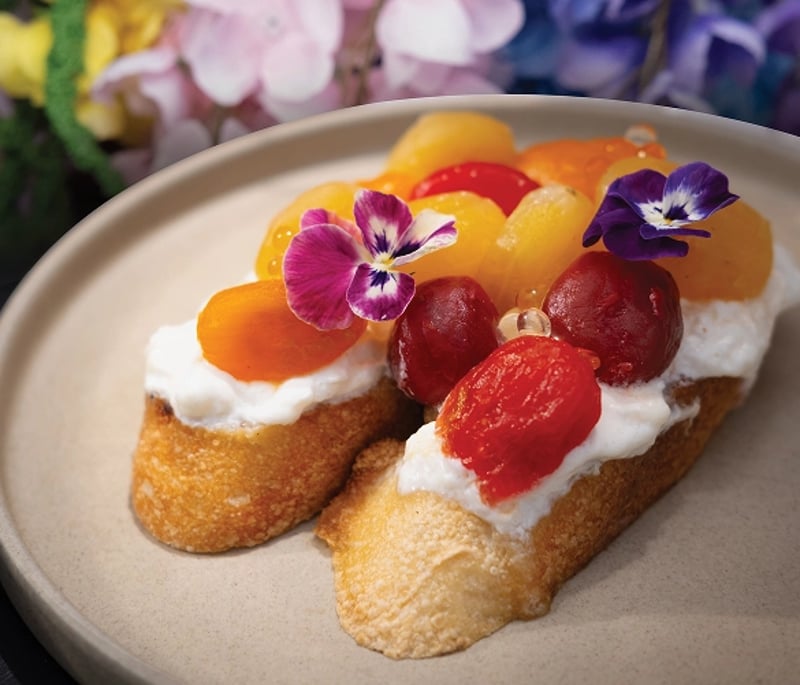 Under Der Linden | Modern European Dining | Pet Friendly Cafe — restaurant in Queenstown — main photo