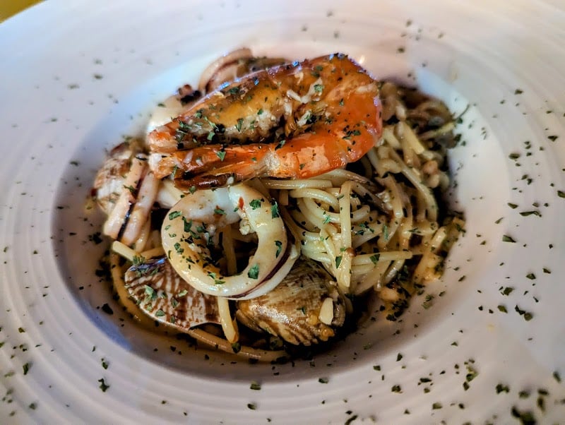 Bistro At The Park — restaurant in Pasir Ris — main photo