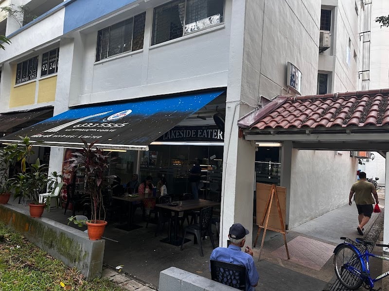 Lakeside Eatery restaurant in Jurong West