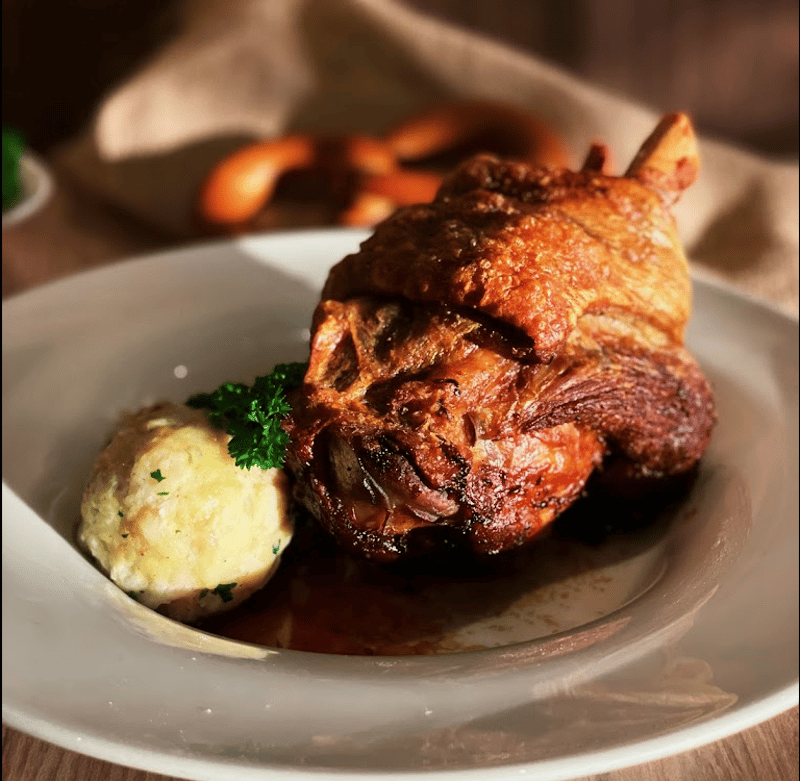 Table at 7 — restaurant in Bukit Timah — main photo