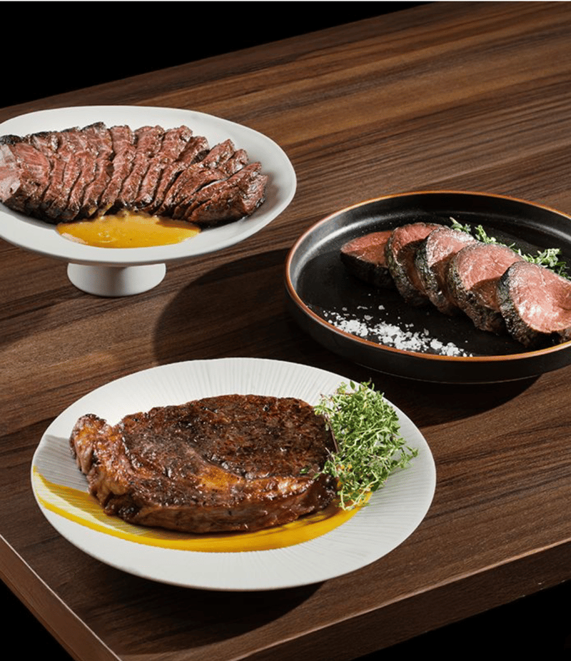 Opus Bar and Grill restaurant in Orchard