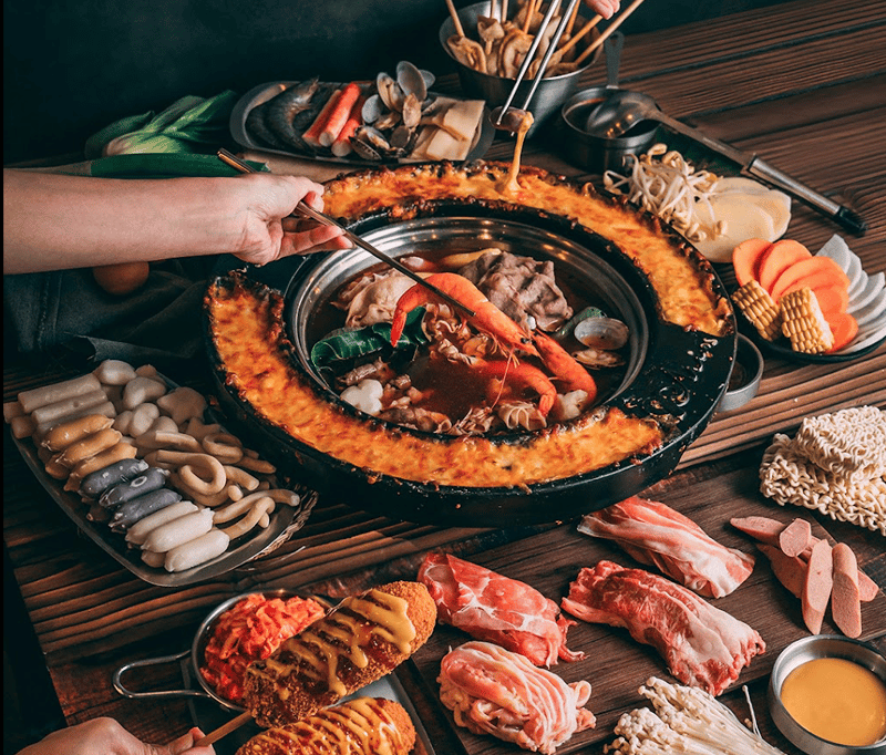 90 Minutes - Korean Tteokbokki Hotpot Buffet- Rendezvous  Hotel restaurant in Museum